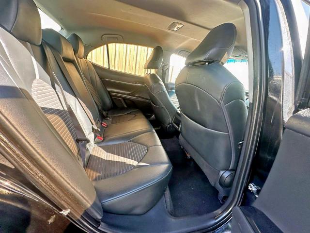 4T1B11HK4JU662333 - 2018 TOYOTA CAMRY L BLACK photo 6