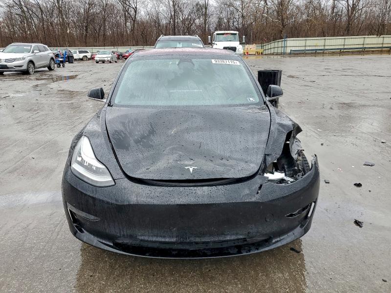 5YJ3E1EB4KF231034 - 2019 TESLA MODEL 3 შავი ფოტო 5