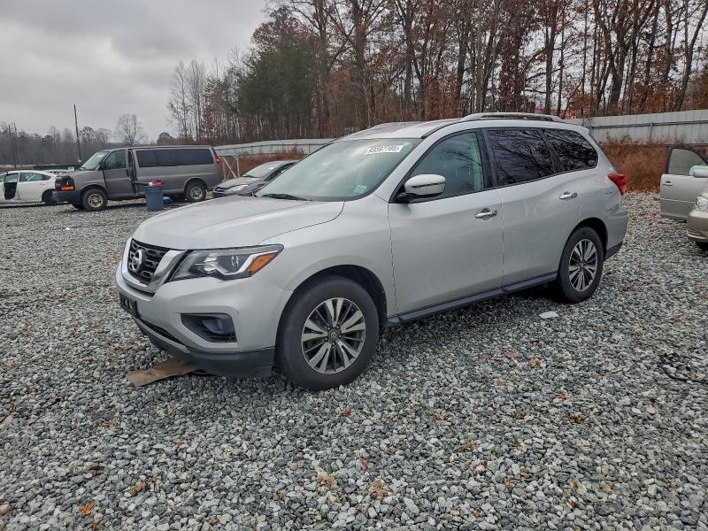 2017 NISSAN PATHFINDER S, 