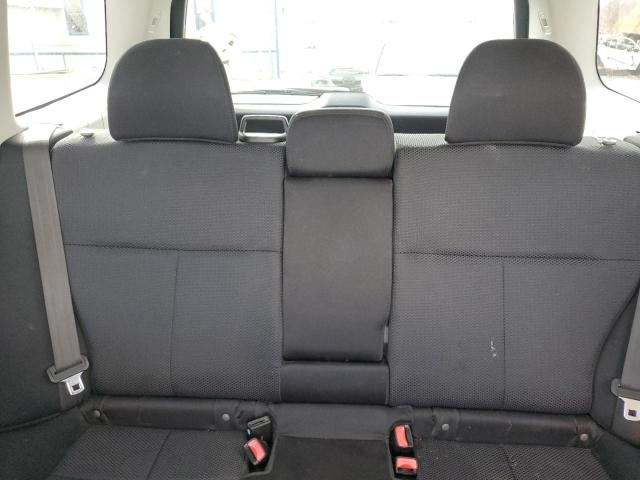 JF2SHBBC6BH728707 - 2011 SUBARU FORESTER 2.5X Srebrny zdjęcie 10