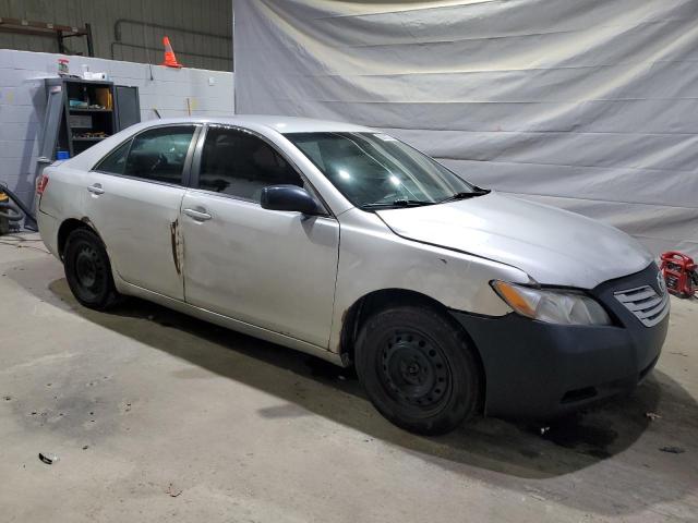 4T1BE46K37U624383 - 2007 TOYOTA CAMRY CE 银色 照片 4