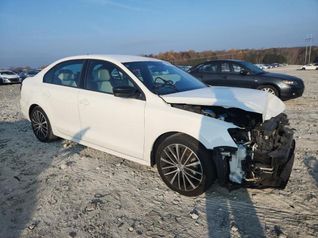3VWD17AJ2GM286369 - 2016 VOLKSWAGEN JETTA SPORT WHITE photo 4