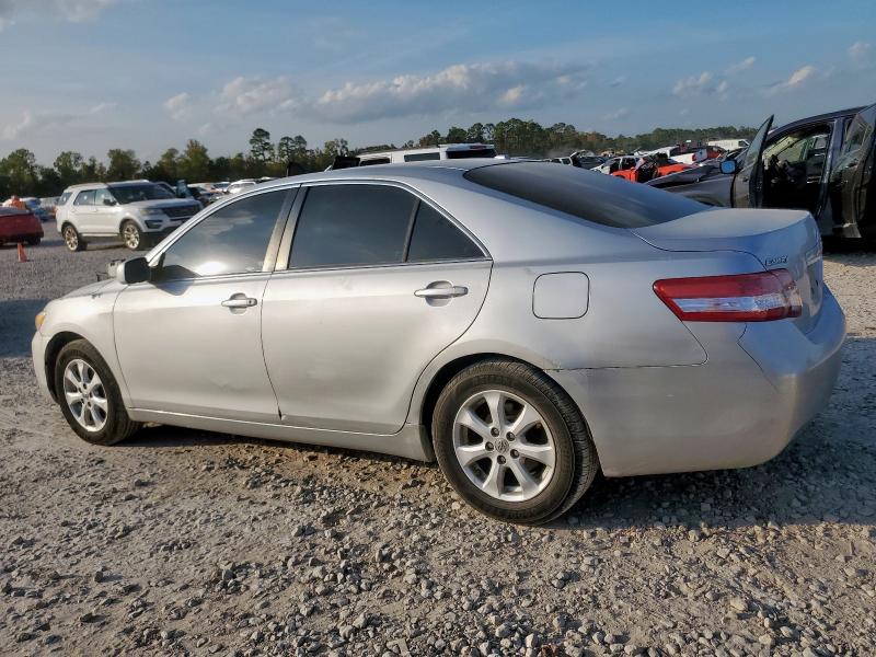 4T4BF3EK7BR215603 - 2011 TOYOTA CAMRY BASE SILVER photo 2