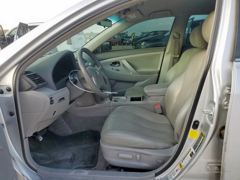 4T4BF3EK7BR215603 - 2011 TOYOTA CAMRY BASE SILVER photo 7