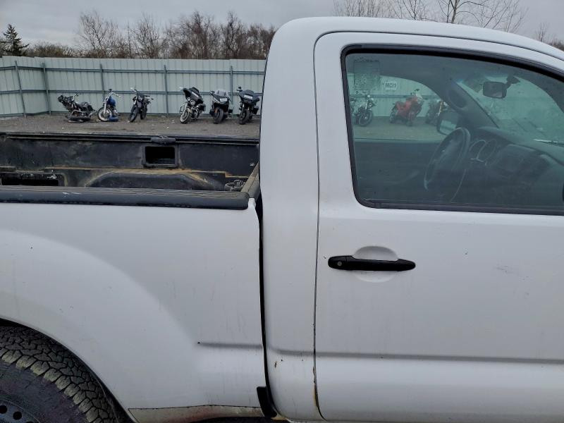 5TENX22N56Z215419 - 2006 TOYOTA TACOMA WHITE photo 10