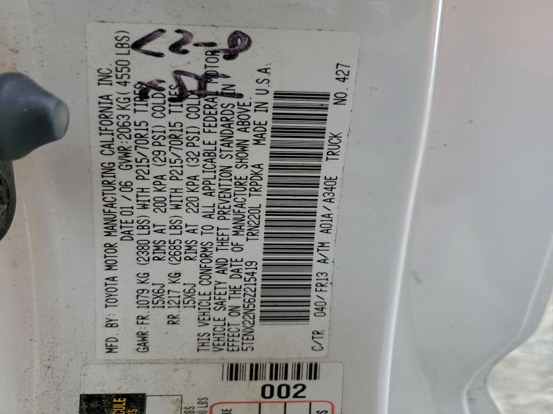 5TENX22N56Z215419 - 2006 TOYOTA TACOMA WHITE photo 12