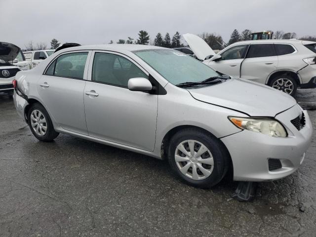 2T1BU4EE2AC299586 - 2010 TOYOTA COROLLA BASE Gümüş foto 4