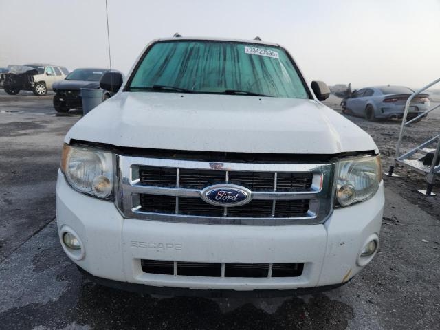 1FMCU0DG9CKB57149 - 2012 FORD ESCAPE XLT თეთრი ფოტო 5