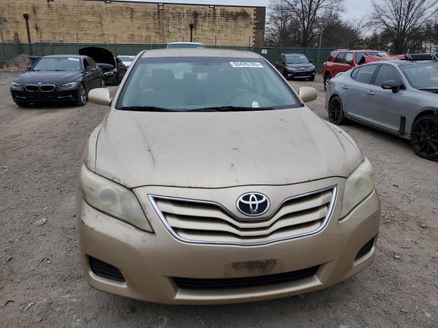4T1BF3EK0BU603752 - 2011 TOYOTA CAMRY BASE ذهبي صورة 5