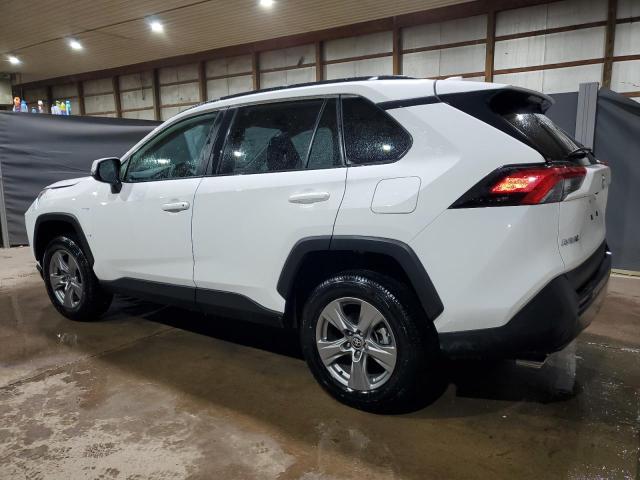 2T3W1RFV8RW332128 - 2024 TOYOTA RAV4 XLE WHITE photo 2