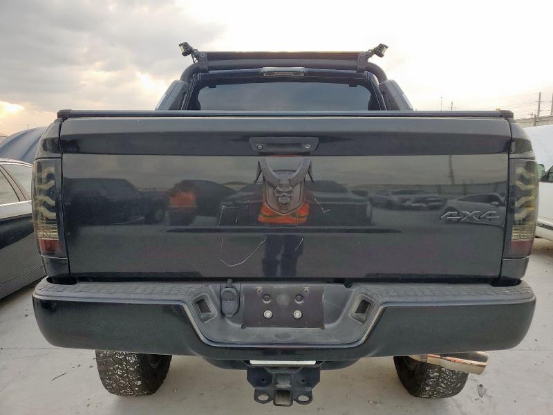 1C6RR7KG8HS539165 - 2017 RAM 1500 ST BLACK photo 6