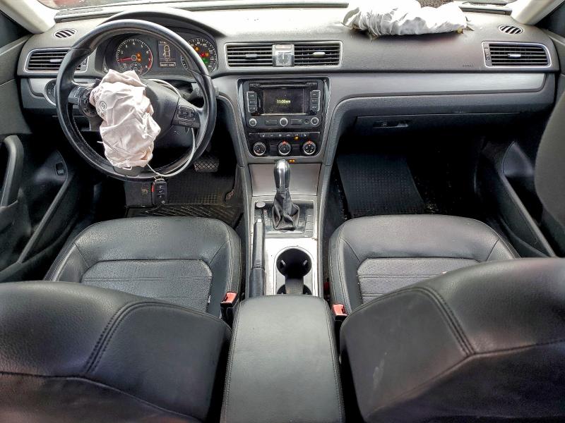 1VWBT7A30FC056994 - 2015 VOLKSWAGEN PASSAT SE 白色 照片 8