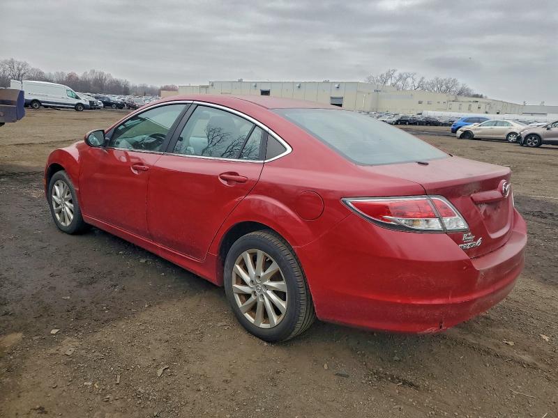 1YVHZ8CH8B5M04091 - 2011 MAZDA 6 I 红色 照片 2