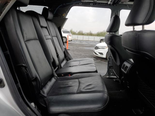 JTEBU5JR8J5554264 - 2018 TOYOTA 4RUNNER SR5/SR5 PREMIUM Silber Foto 11