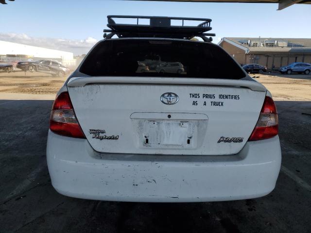 JT2BK12U010021837 - 2001 TOYOTA PRIUS WHITE photo 6