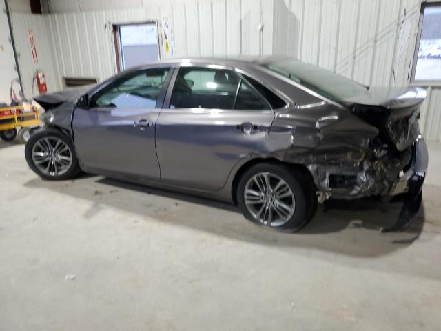 4T1BF1FK2HU658313 - 2017 TOYOTA CAMRY LE GRAY photo 2