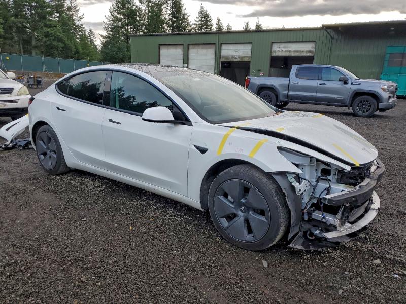 5YJ3E1EA8MF877025 - 2021 TESLA MODEL 3 WHITE photo 4