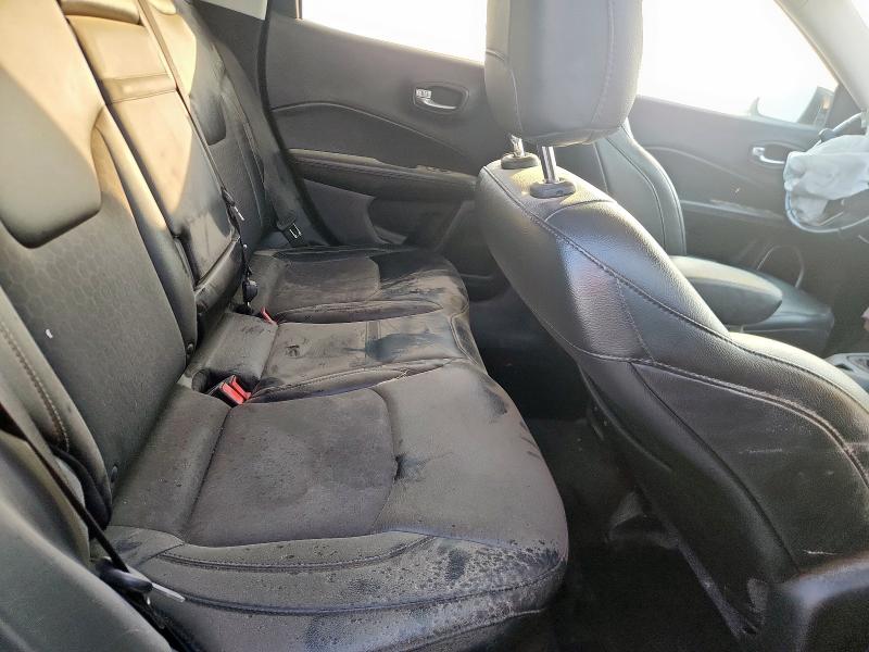 3C4NJCBB5JT338775 - 2018 JEEP COMPASS LATITUDE 蓝色 照片 10