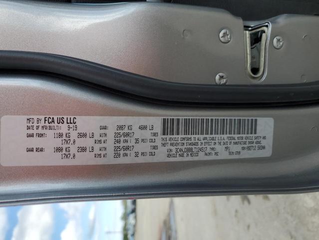 3C4NJDBB8LT124517 - 2020 JEEP COMPASS LATITUDE 银色 照片 14