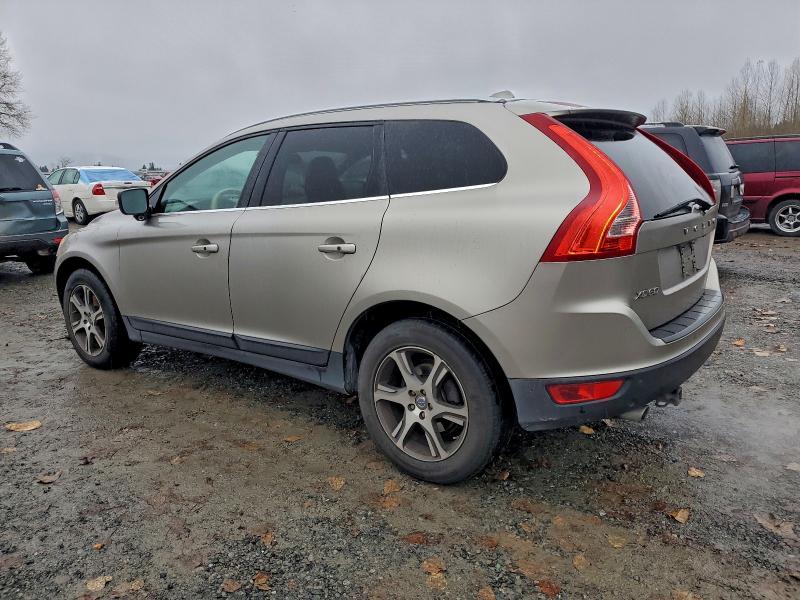 YV4902DZ4C2302070 - 2012 VOLVO XC60 T6 TAN photo 2