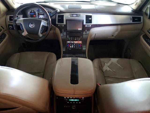 1GYFC26229R177335 - 2009 CADILLAC ESCALADE ESV LUXURY Beyaz fotoğraf 8
