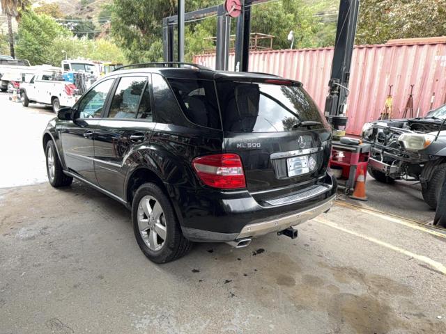 4JGBB75E36A064872 - 2006 MERCEDES-BENZ ML 500 BLACK photo 3