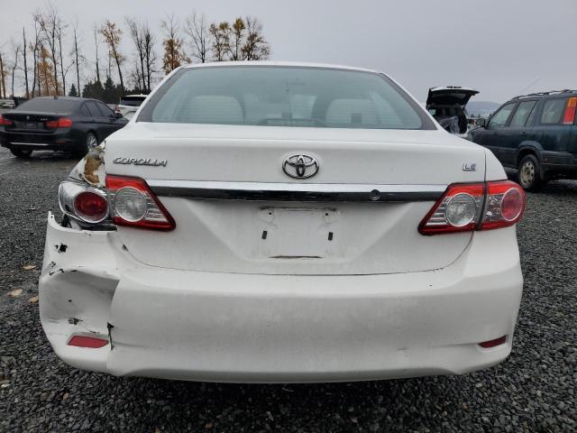 2T1BU4EE1CC821904 - 2012 TOYOTA COROLLA BASE Biały zdjęcie 6