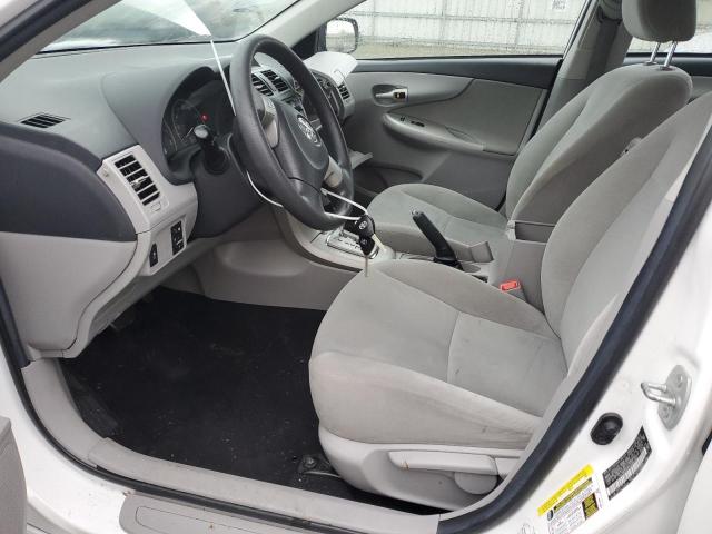 2T1BU4EE1CC821904 - 2012 TOYOTA COROLLA BASE Biały zdjęcie 7