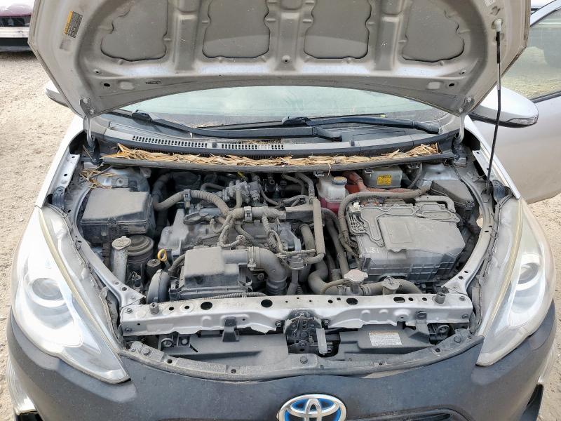 JTDKDTB30G1125574 - 2016 TOYOTA PRIUS C 银色 照片 11