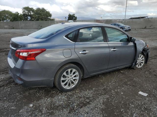 3N1AB7AP7JL626090 - 2018 NISSAN SENTRA S ნაცრისფერი ფოტო 3