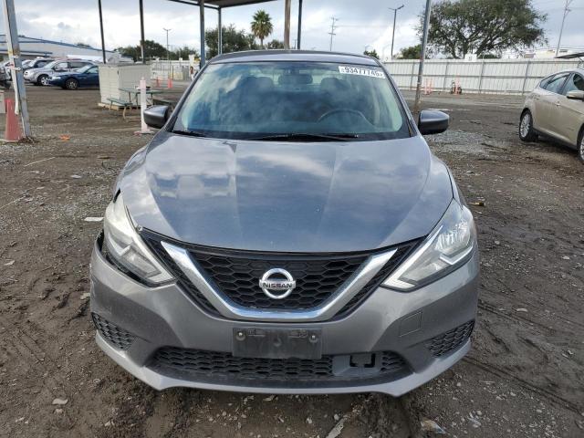 3N1AB7AP7JL626090 - 2018 NISSAN SENTRA S ნაცრისფერი ფოტო 5