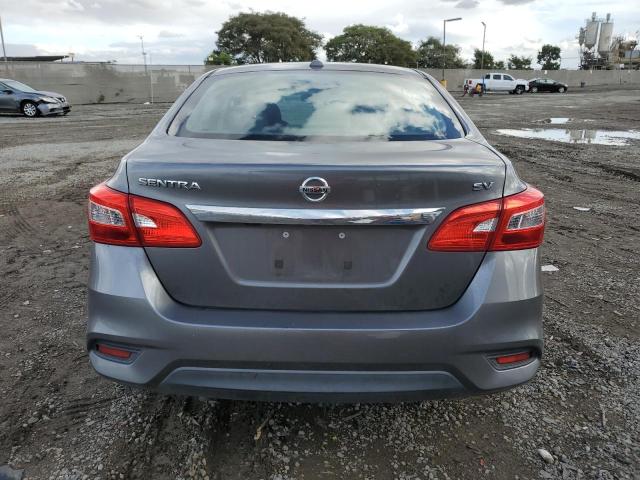 3N1AB7AP7JL626090 - 2018 NISSAN SENTRA S ნაცრისფერი ფოტო 6