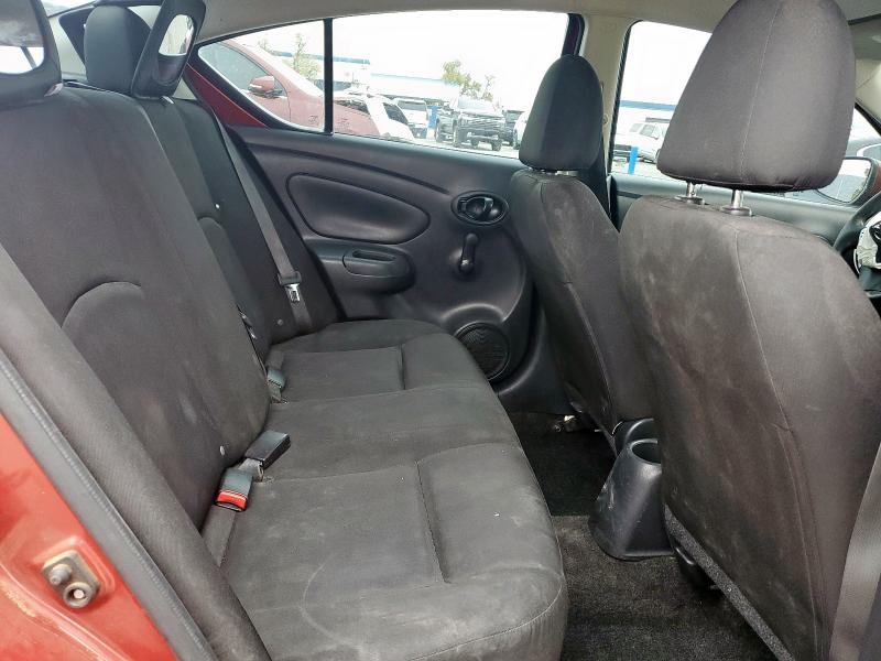 3N1CN7AP5KL822613 - 2019 NISSAN VERSA S Շագանակագույն լուսանկար 10
