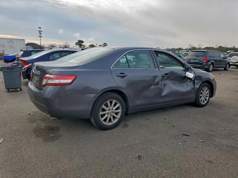 4T1BK3EK9BU127223 - 2011 TOYOTA CAMRY SE 灰色 照片 3