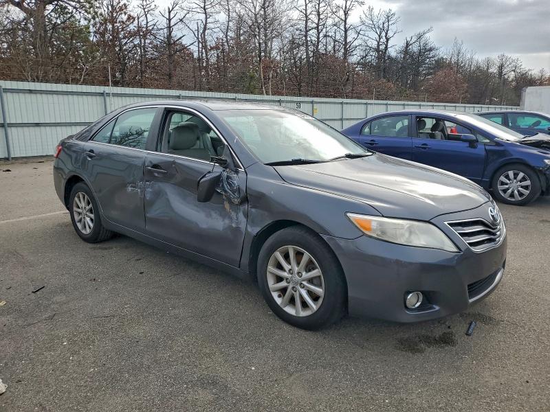 4T1BK3EK9BU127223 - 2011 TOYOTA CAMRY SE 灰色 照片 4