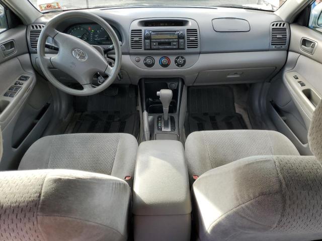 4T1BE32K33U744551 - 2003 TOYOTA CAMRY LE Gümüş fotoğraf 8