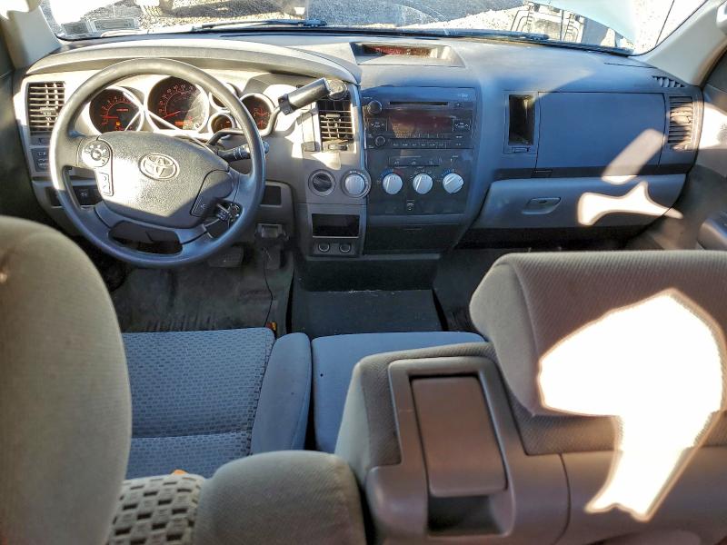 5TFUY5F11CX234103 - 2012 TOYOTA TUNDRA DOUBLE CAB SR5 WHITE photo 8