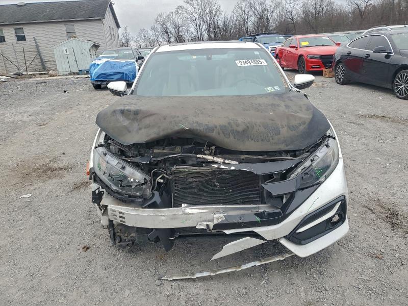 2HGFC4B04JH309510 - 2018 HONDA CIVIC LX 白色 照片 5