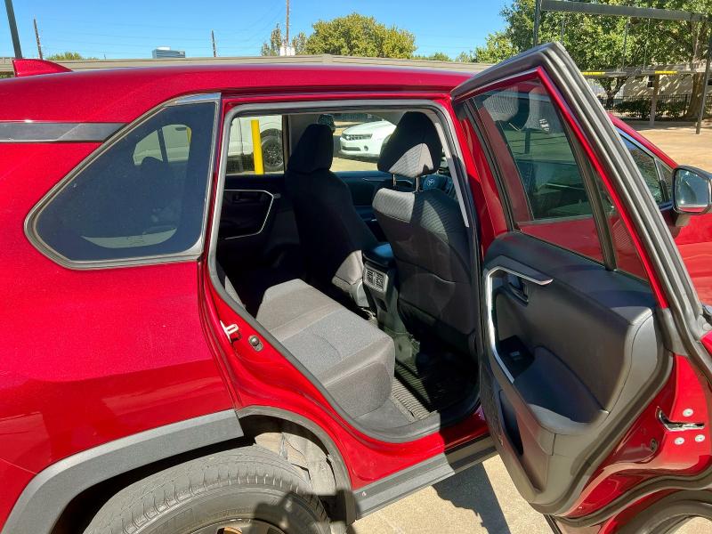 2T3H1RFV0NW202153 - 2022 TOYOTA RAV4 LE MAROON photo 6