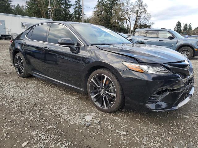 4T1B61HK1JU111505 - 2018 TOYOTA CAMRY XSE შავი ფოტო 4