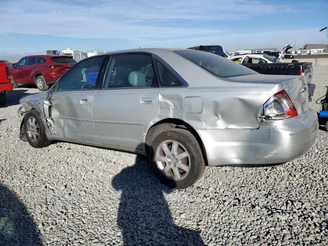 4T1BF28B8YU104468 - 2000 TOYOTA AVALON XL SILVER photo 2