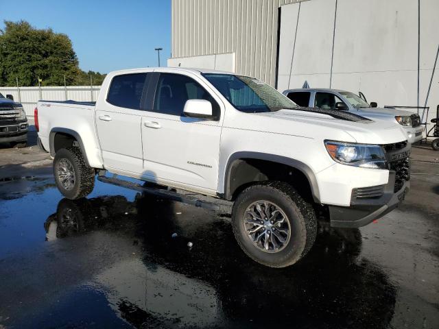 1GCGTEEN6N1310548 - 2022 CHEVROLET COLORADO ZR2 WHITE photo 4