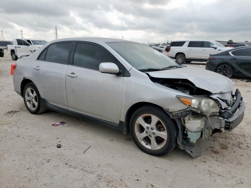 5YFBU4EE5DP095367 - 2013 TOYOTA COROLLA BASE Gümüş foto 4