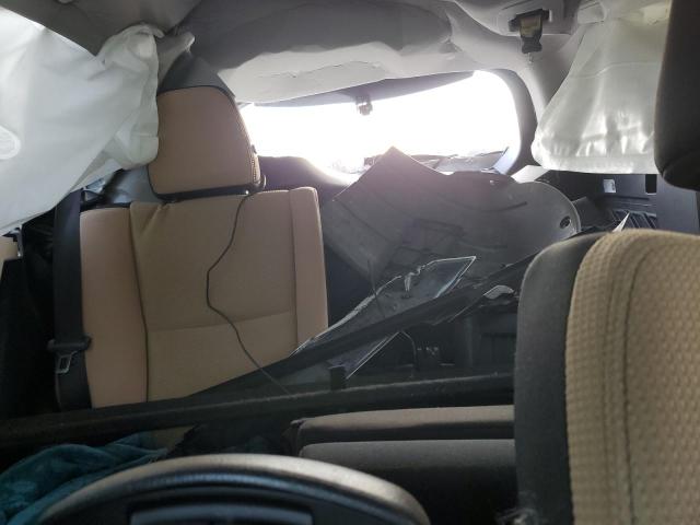 JTMRJREV4HD067170 - 2017 TOYOTA RAV4 HV LE WHITE photo 10