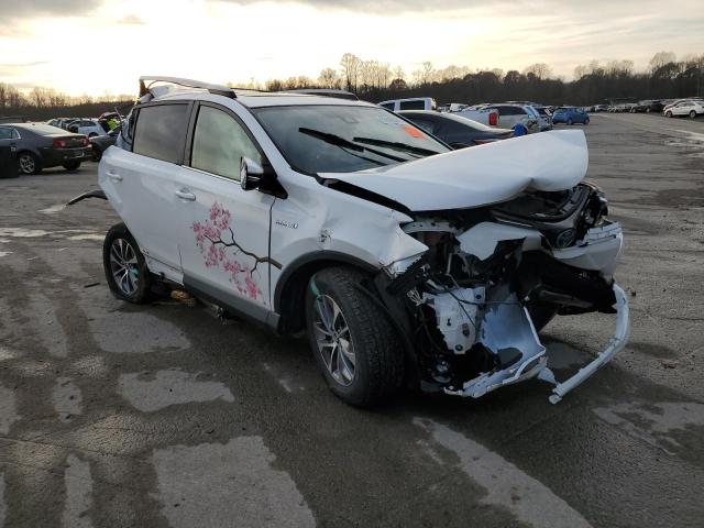 JTMRJREV4HD067170 - 2017 TOYOTA RAV4 HV LE WHITE photo 4