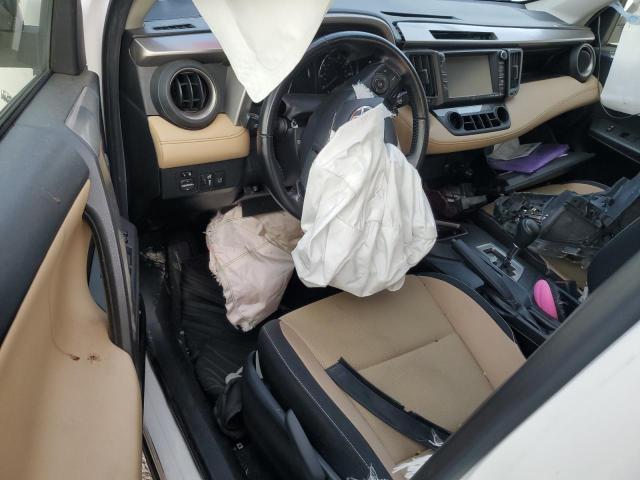 JTMRJREV4HD067170 - 2017 TOYOTA RAV4 HV LE WHITE photo 8