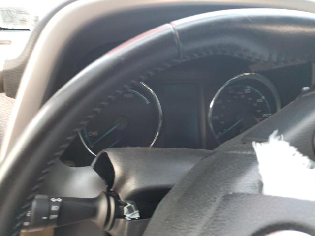 JTMRJREV4HD067170 - 2017 TOYOTA RAV4 HV LE WHITE photo 9