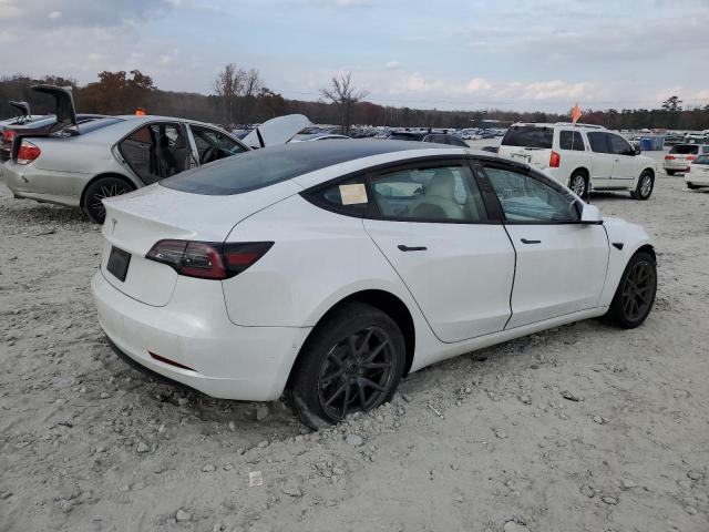 5YJ3E1EA8NF315952 - 2022 TESLA MODEL 3 白色 照片 3