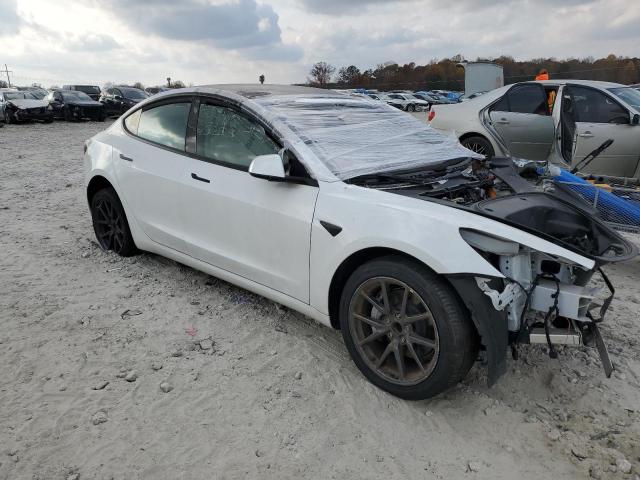 5YJ3E1EA8NF315952 - 2022 TESLA MODEL 3 白色 照片 4