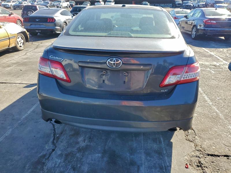 4T1BF3EK2BU614509 - 2011 TOYOTA CAMRY BASE GRAY photo 6